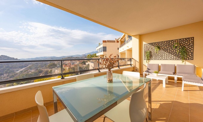 Villajoyosa Apartment | Apartment 'Paradise By Ej' with Sea View, Wi-Fi and Air Conditioning