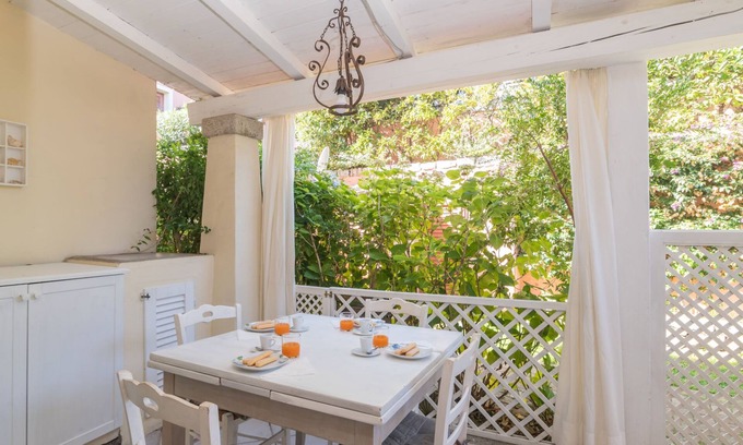 Baia Caddinas Apartment | Apartment Peonia by Interhome