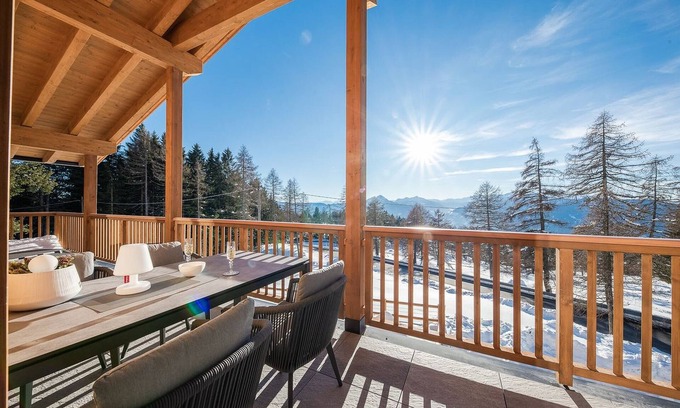 Avelengo Apartment | Apartment 'Piz Aich Natur Chalet Panorama' with Mountain View, Balcony and Wi-Fi