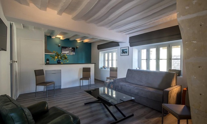 Rou-Marson Apartment | Apartment-Private Bathroom-Gîte Hélène Boucher