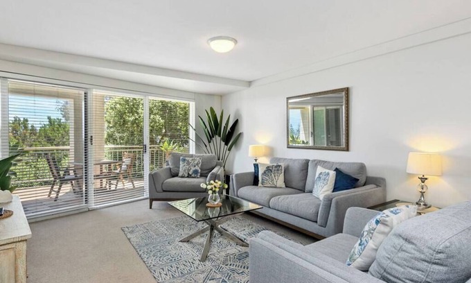 Scarborough Apartment | Apartment R113 - a secluded beachside retreat!