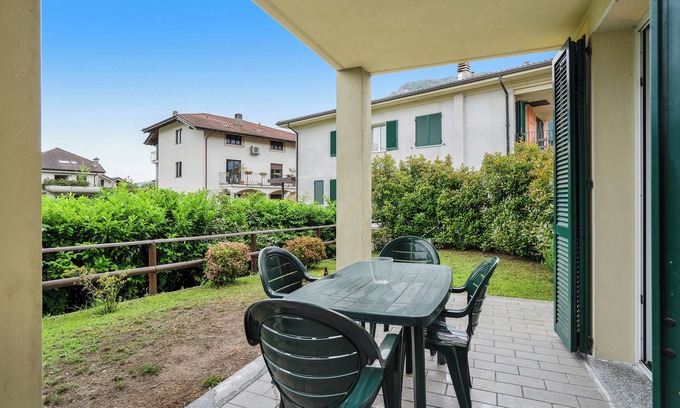 Feriolo Apartment | Apartment Residence Camelie - Mazzini 2 with Mountain View, Garden & Wi-Fi