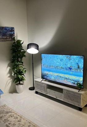 Tabuk Apartment | Apartment Room Lounge & Bathroom