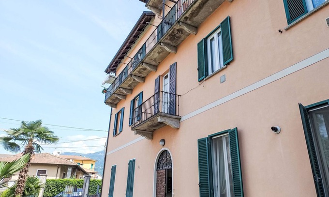 Intra Apartment | Apartment Rosa by Interhome