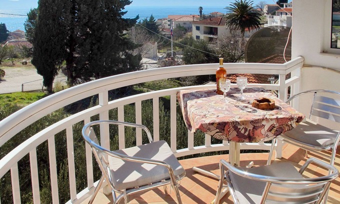 Gradac Apartment | Apartment Rudez by Interhome