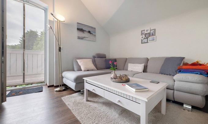 Altenbruch Apartment | Apartment 'Schlafmütze' with Shared Terrace, Shared Garden and Wi-Fi