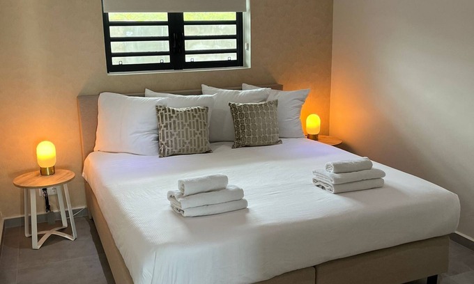 Marie Pampoen Apartment | Apartment Serena, Mambo Beach
