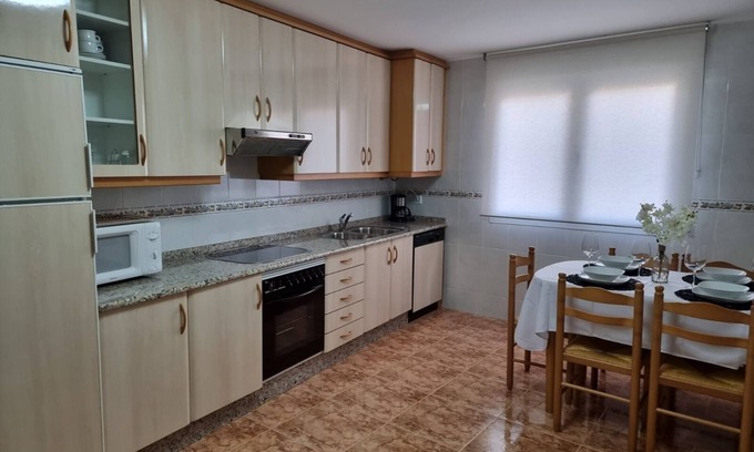 Sanxenxo House | Apartment-Sleeps5-Parking-PetFriendly