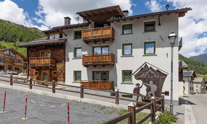 San Rocco Apartment | Apartment "Snow Mountain Planet Suite House" with Mountain View, Wi-Fi & Terrace