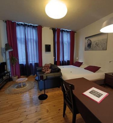 Ypres Apartment | Apartment Spaces