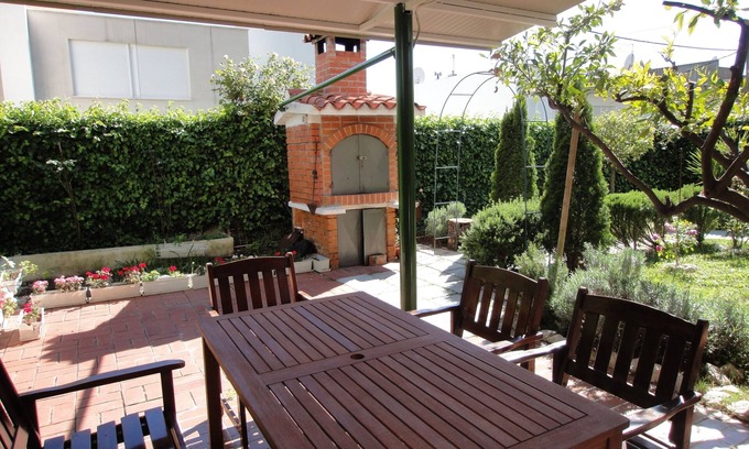 Split Apartment | Apartment Split-65m2, covered garden patio, BBQ, wi-fi-gratis,private parking.