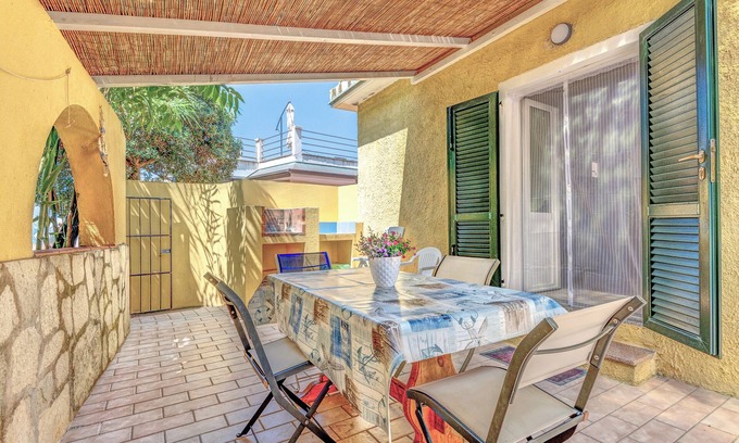 Capoliveri Apartment | Apartment 'Stecchi Mare' with Private Terrace and Air Conditioning