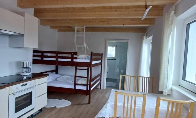 Kolsassberg Apartment | Apartment Sternenhöhle - Ferienwohnung Maria & Luis