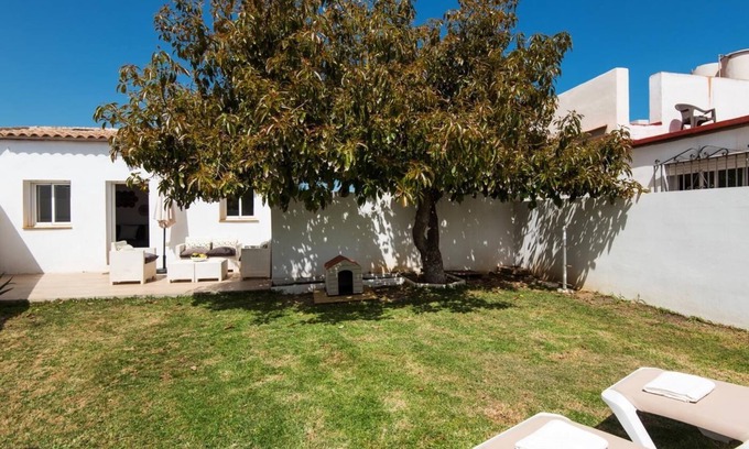 Churriana Apartment | Apartment -style house- with private garden next to TORREMOLINOS