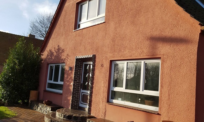 Todendorf Apartment | Apartment "Teichblick" in Todendorf on Fehmarn, 15 m² roof terrace, dog-friendly