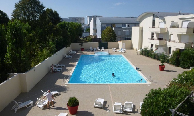 La Rochelle Apartment | Apartment type studio south terrace pool view La Rochelle Les Minimes