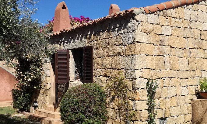 Liscia di Vacca Apartment | Apartment / villa with garden and sea view