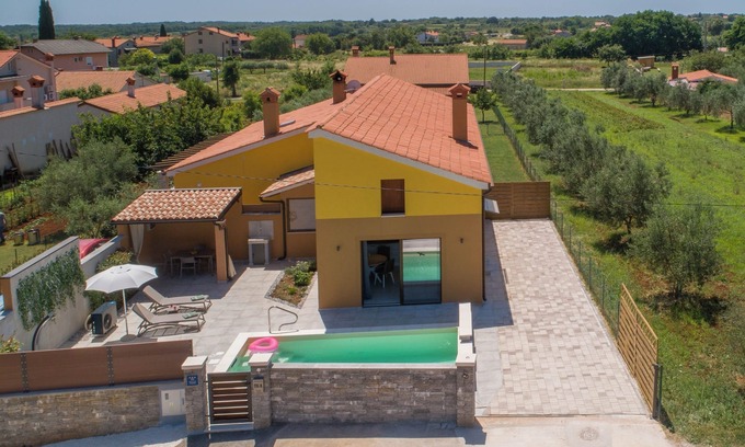 Marcana Apartment | Apartment ViLo (2+2) with heated pool in Istria