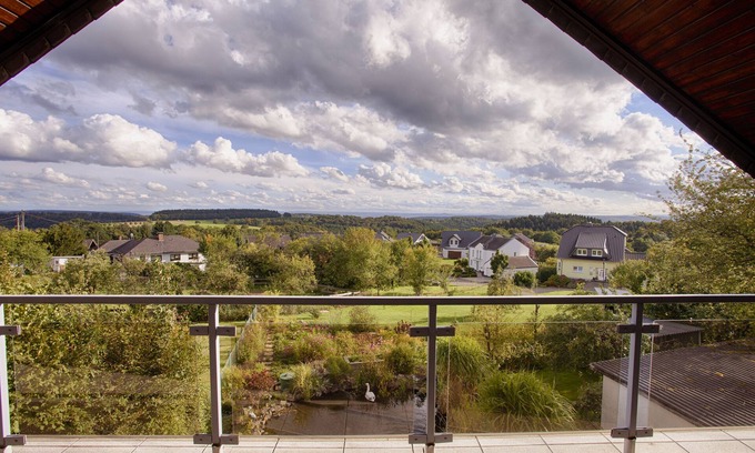 Kurtscheid Apartment | Apartment with a fantastic view - near the observation tower/monastery path DTV 4 stars