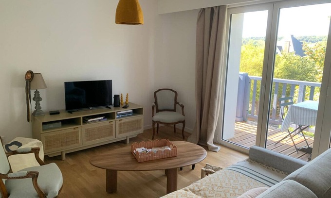 Tourgeville Apartment | Apartment with balconies close to the beach