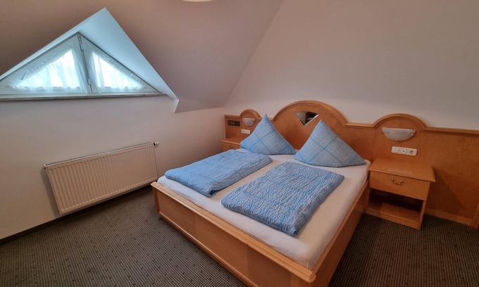 Hohenwarth Apartment | Apartment with balcony and view