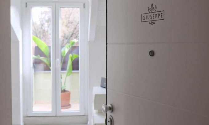 De Angeli Apartment | Apartment with Balcony