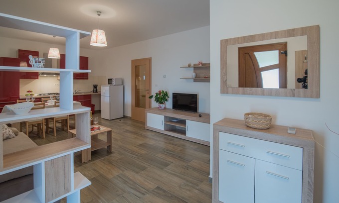Loborika Apartment | Apartment with big terrace in nature perfect for a relaxing holiday