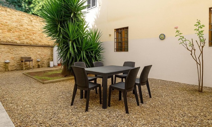 San Lorenzo Apartment | Apartment with Exclusive Garden