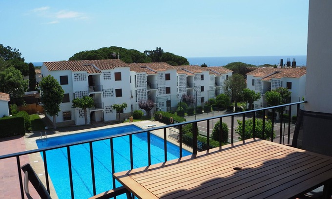 Calella de Palafrugell Apartment | Apartment with pool and sea views. Tennis court and parking
