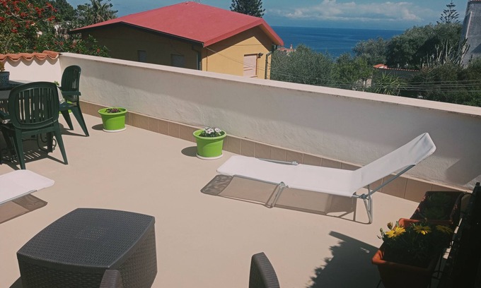 Capo Zafferano Apartment | Apartment with sea view