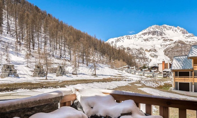 Val-d'Isere Villa | Apartment Yolanthe - Four Bedroom Villa, Sleeps 10