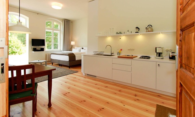 Werder Apartment | Apartment Zossen - studio with access to the platform terrace