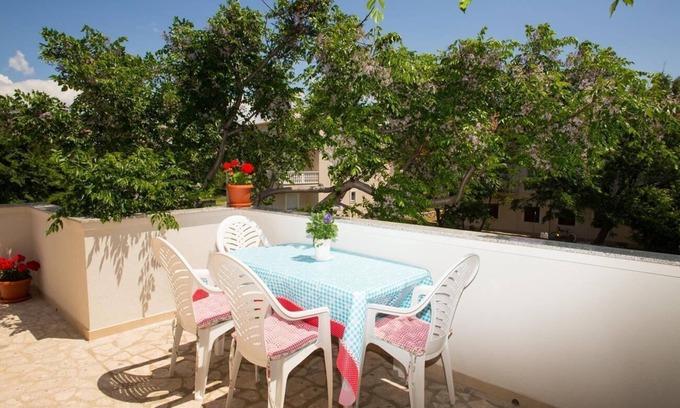 Vlasici Apartment | Apartments Ana (10596-A2) - Vlasici - island Pag