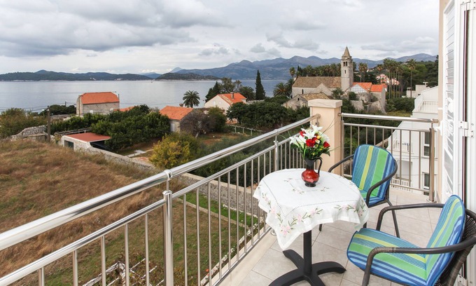 Lopud Island Apartment | Apartments Ana Lopud - One-Bedroom Apartment with Balcony and Sea View - 6 (2 floor)