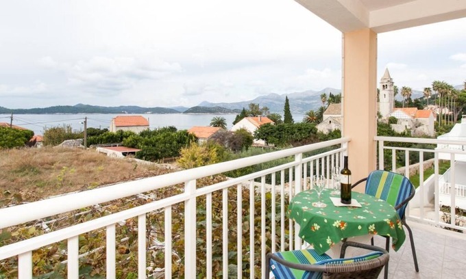 Lopud Island Apartment | Apartments Ana Lopud - One-Bedroom Apartment with Balcony and Sea View - 1 (1 floor)