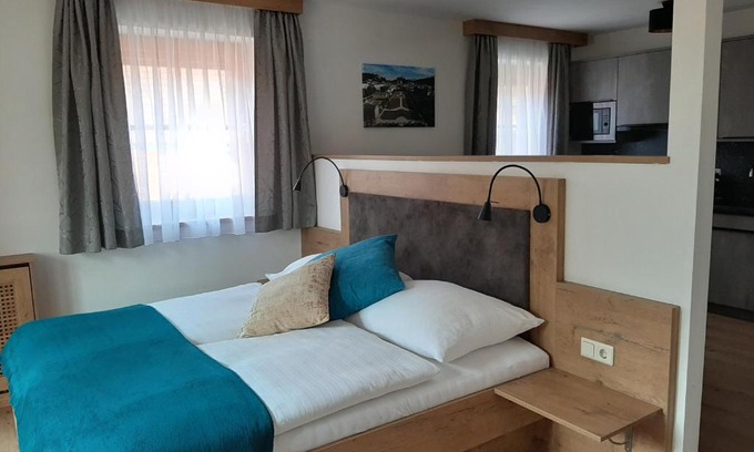 Leopoldskron-Moos Apartment | Apartments by Pension Ballwein