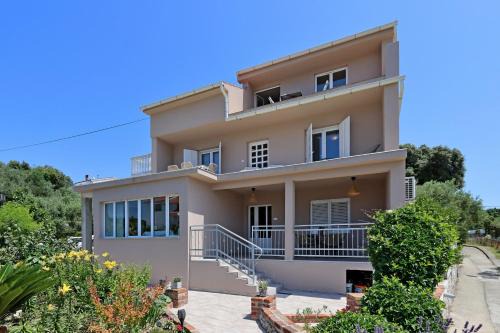 Kampor Apartment | Apartments by the sea Kampor, Rab - 17396
