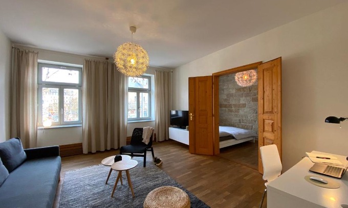 Outer Neustadt Apartment | Apartments Dresden Neustadt Apartment KATY