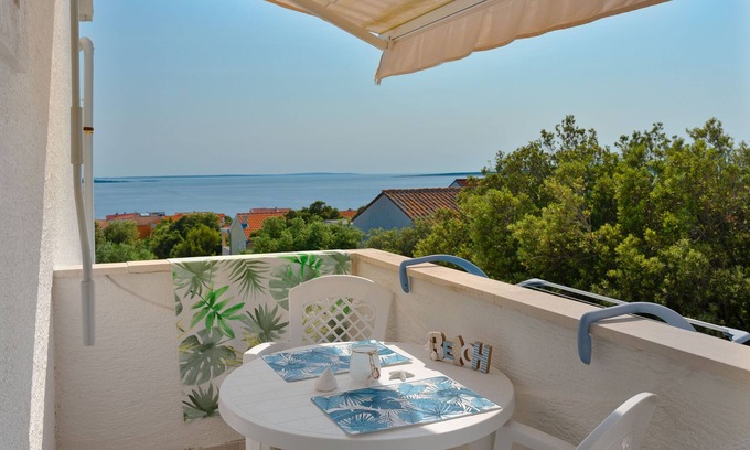 Mandre Apartment | Apartments Family Gligora (25321-A1) - Mandre - island Pag