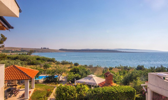 Povljana Apartment | Apartments Crljenko (25301-A2) - Povljana - island Pag