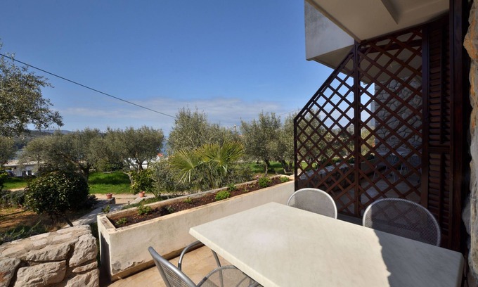 Cres Apartment | Apartments Marija (67811-A1) - Cres - island Cres
