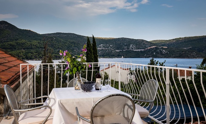 Slano Apartment | Apartments & Room Eva Slano- One Bedroom Apartment with Terrace and Sea View