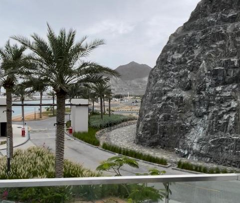 Al Aqah Apartment | Apartments with three bedrooms at address hotel