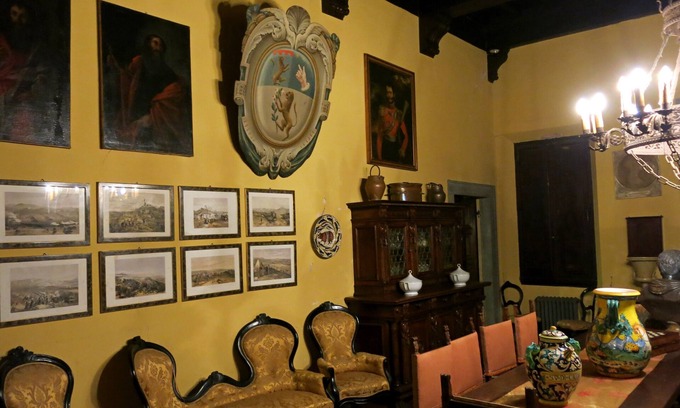 Impruneta Apartment | App. Laura B&B in ancient Villa, wifi and parking, meals and services available