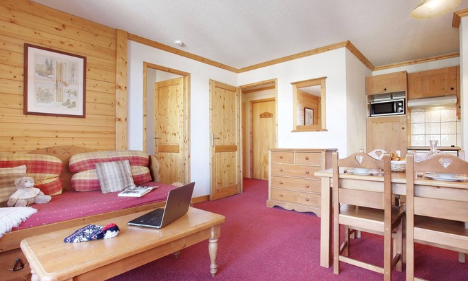 Notre-Dame-de-Bellecombe Condo | Appart Près des Pistes | Accès Piscine + Sauna