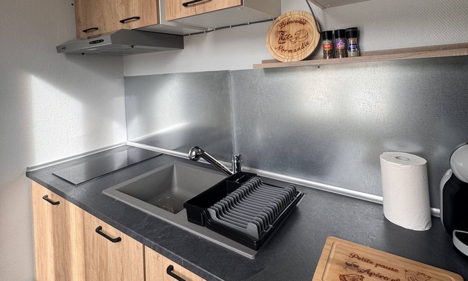 Evreux Apartment | Apparemment Avec Parking Sécurisé Dans le Centre-ville à 50m du Cinéma et Macdo