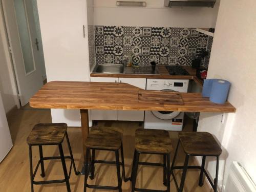 Lemasson Apartment | Apparemment t2 climatisé centre ville parking privée