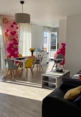 Bezons Apartment | Apparentement proche Paris avec terrasse vue dégagée