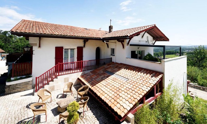 Behobie Apartment | Appart 12 pers 5km plage Hendaye