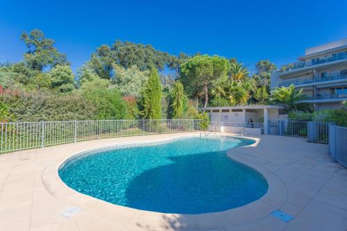Boulouris-sur-Mer Apartment | Appart Belle terrasse St-Raphaël